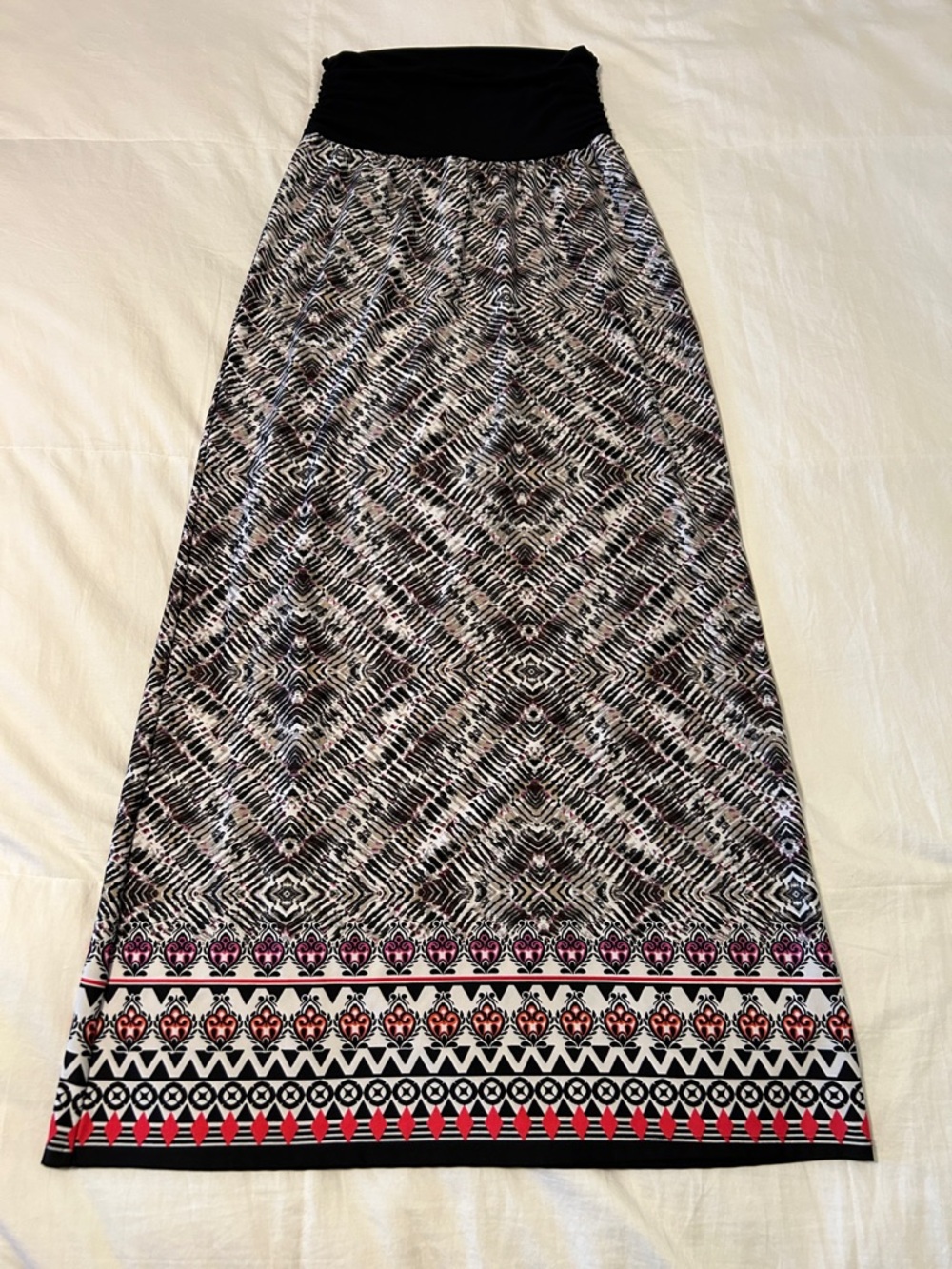 AB Studio Black Waistband Geometric Maxi Skirt with Pink and Red Border